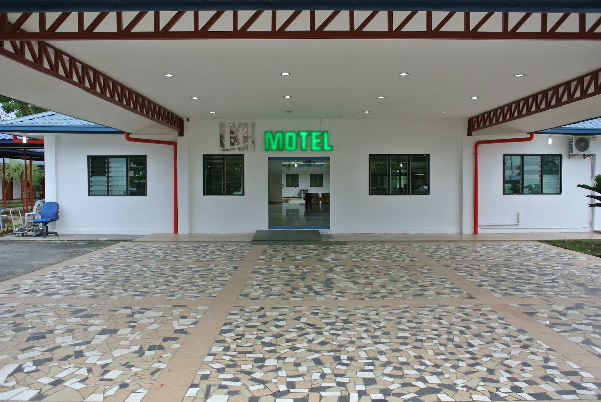 Lkh Motel Kota Kinabalu Exterior photo